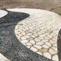 山南 黄金麻冰裂纹地铺石工地铺装案例
