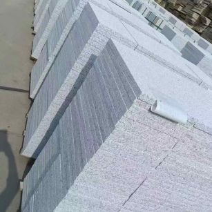 山南 白麻荔枝面花岗岩地铺石