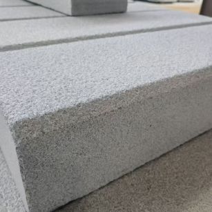 山南 芝麻灰荔枝面路沿石