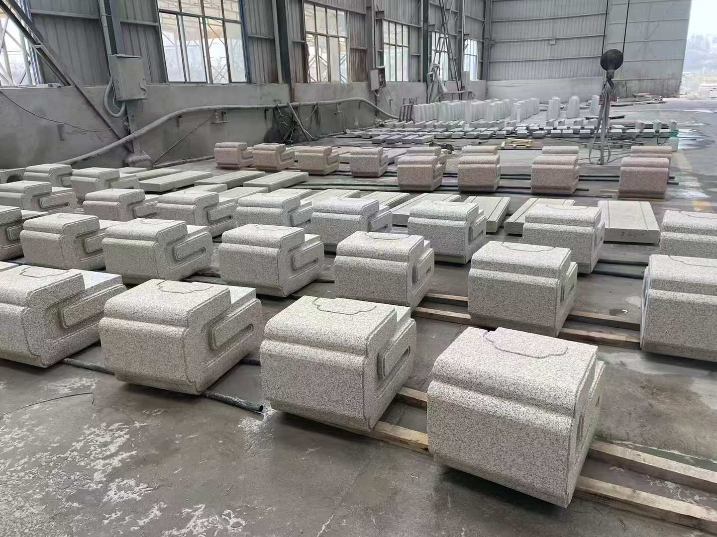 山南 白麻花岗岩异形加工-石凳，坐凳