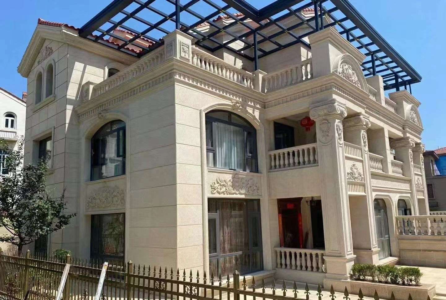 山南 黄金麻花岗岩荔枝面别墅外墙干挂