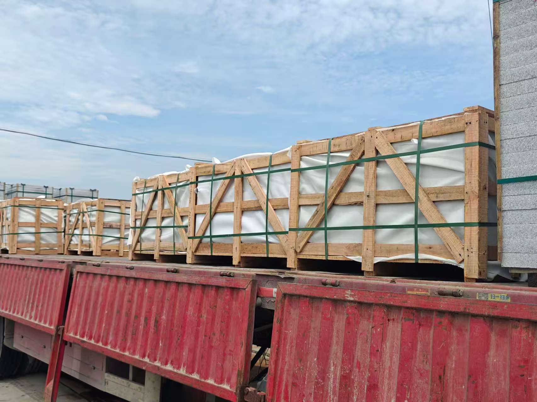 山南 芝麻白花岗岩地铺石出口专车-泰国游